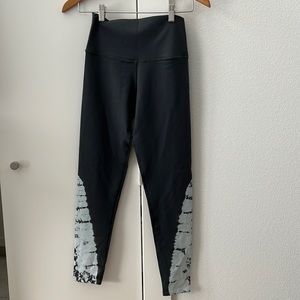 Electric & Rose grey and white tie dye leggings